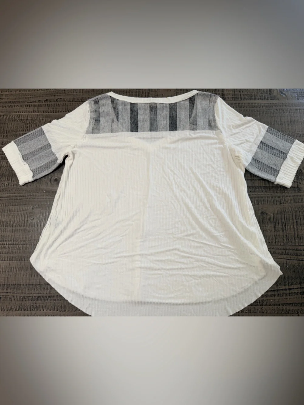 POL White V-Neck Short 3/4 Sleeve Tee with Gray Striped Accents - Picture 8 of 10